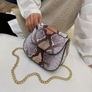 Snake Shoulder Bag Chain Messenger Bag Brown